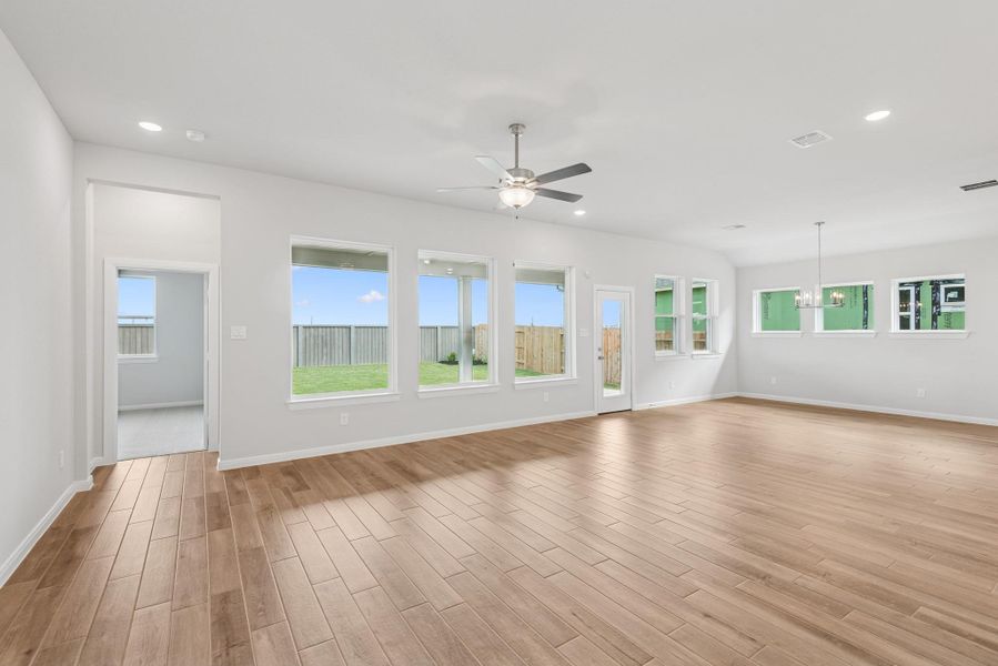 Spacious, unfurnished interior of a new home in The Grand Prairie 50’, Hockley (Image 19). Spacious, unfurnished interior of a new home in The Grand Prairie 50’, Hockley (Image 19).