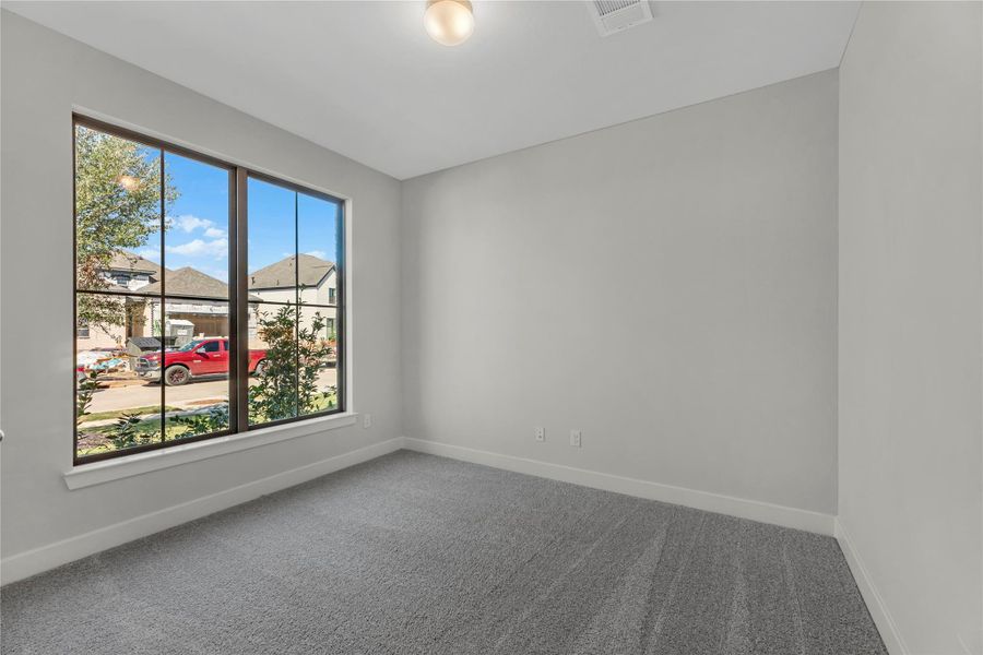 Representative image. Features, selections and colors may vary.