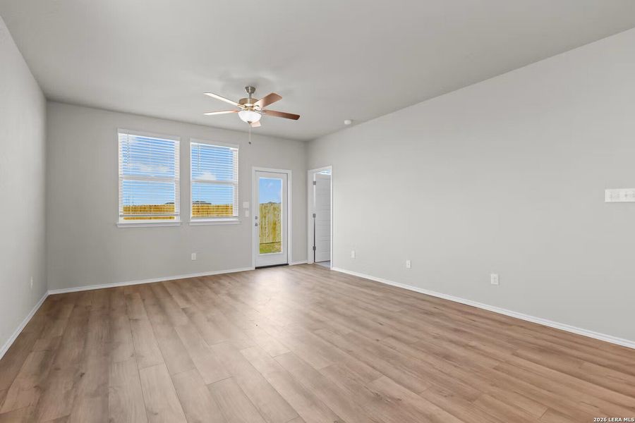 Spacious, unfurnished interior of a new home in Morgan Meadows, San Antonio (Image 14).
