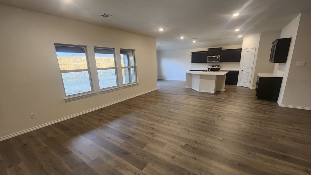 Spacious, unfurnished interior of a new home in Waverly Estates, Josephine (Image 7).