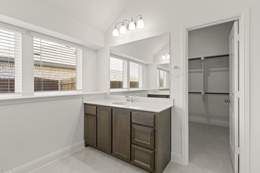Furnished interior view inside a new home in Keeneland, Aubrey (Image 12).