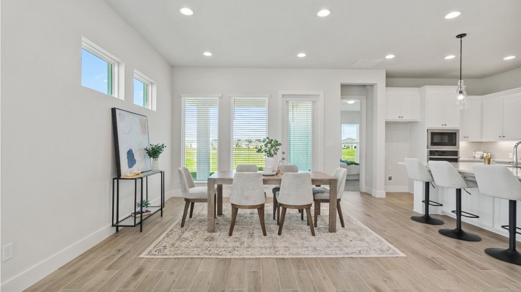 Representative furnished interior of a home built from the 2011F by Perry Homes in Magnolia Bay, Nokomis (Image 10). Representative furnished interior of a home built from the 2011F by Perry Homes in Magnolia Bay, Nokomis (Image 10).