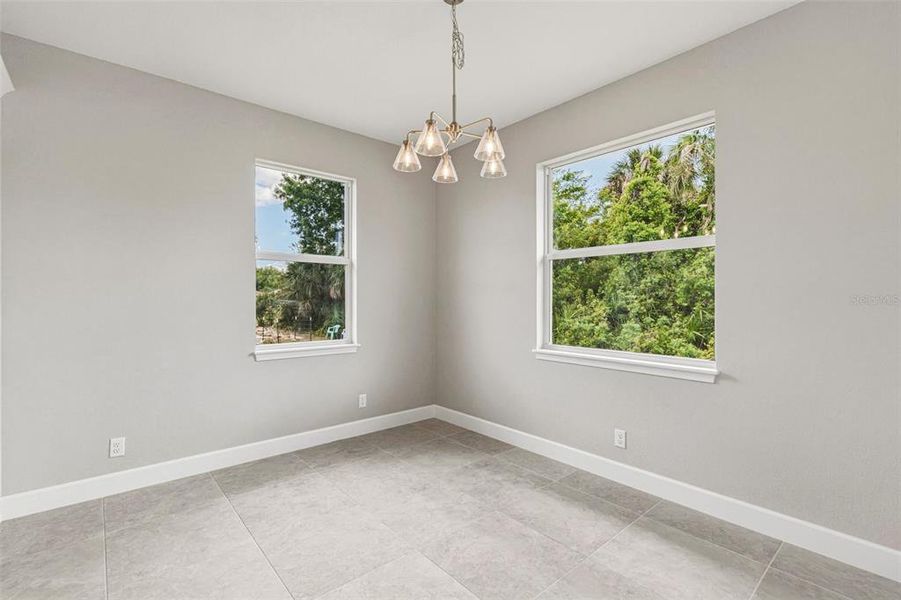 Spacious, unfurnished interior of a new home in , Rotonda West (Image 26).