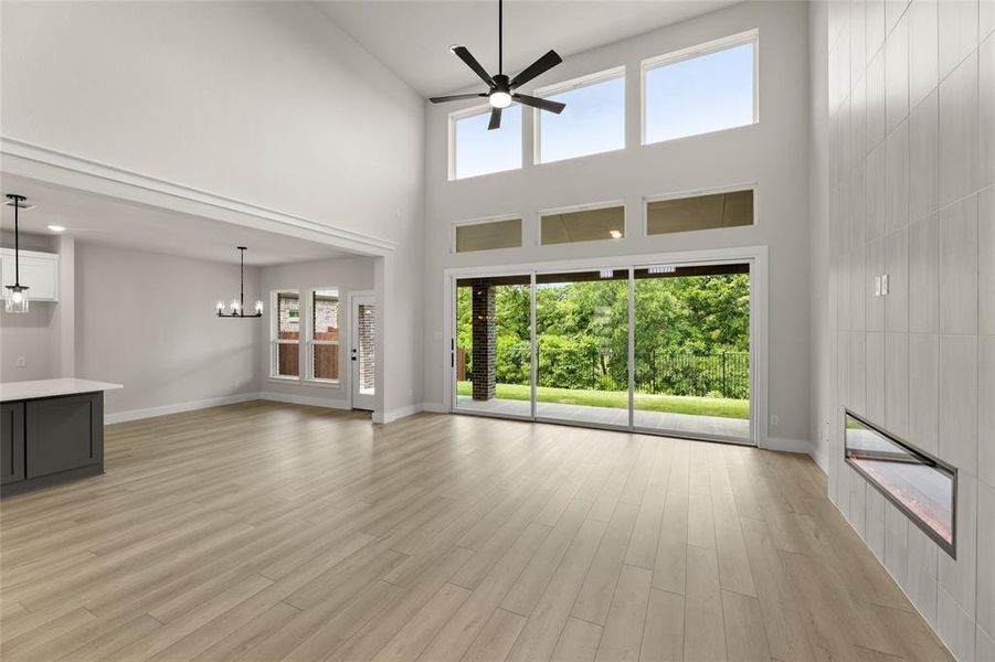 1328 Cash-Living Room-2