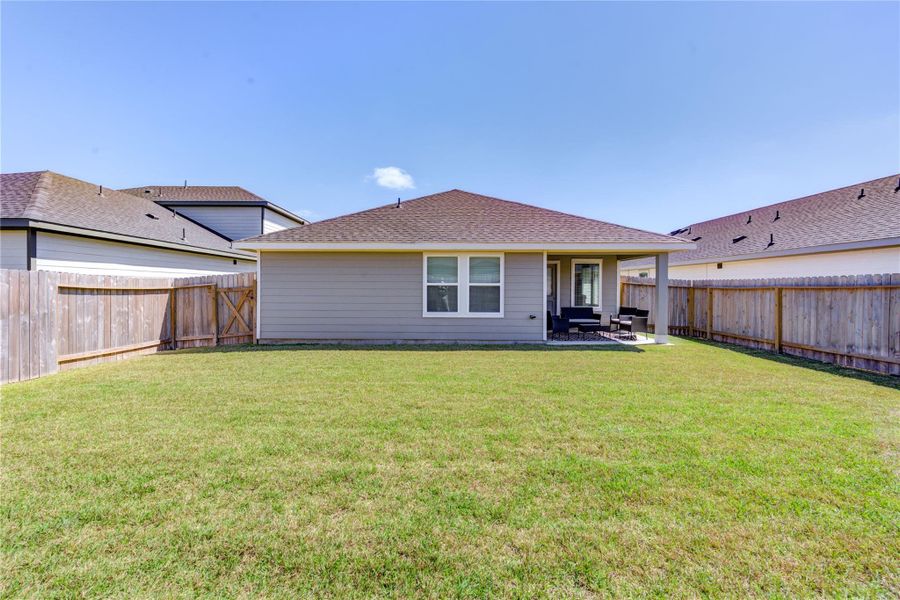 Exterior details and patio area of a home in , Fulshear (Image 4).