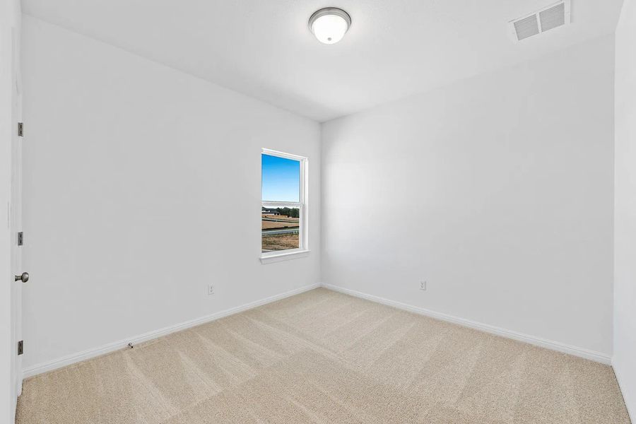 Spacious, unfurnished interior of a new home in The Colony - 50', Bastrop (Image 8).