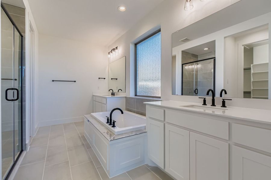 123 Caprock - Primary Bathroom