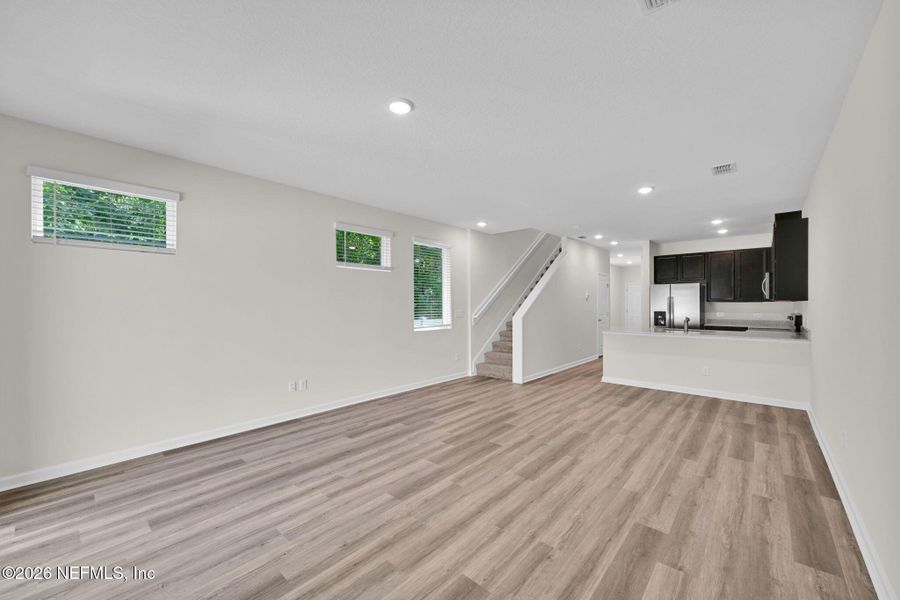 Spacious, unfurnished interior of a new home in Baxley Villas, Middleburg (Image 10).