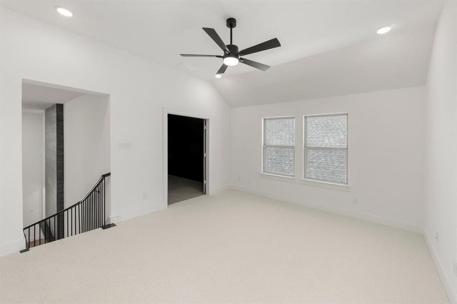 Spacious, unfurnished interior of a new home in Valencia on The Lake, Little Elm (Image 33). Spacious, unfurnished interior of a new home in Valencia on The Lake, Little Elm (Image 33).