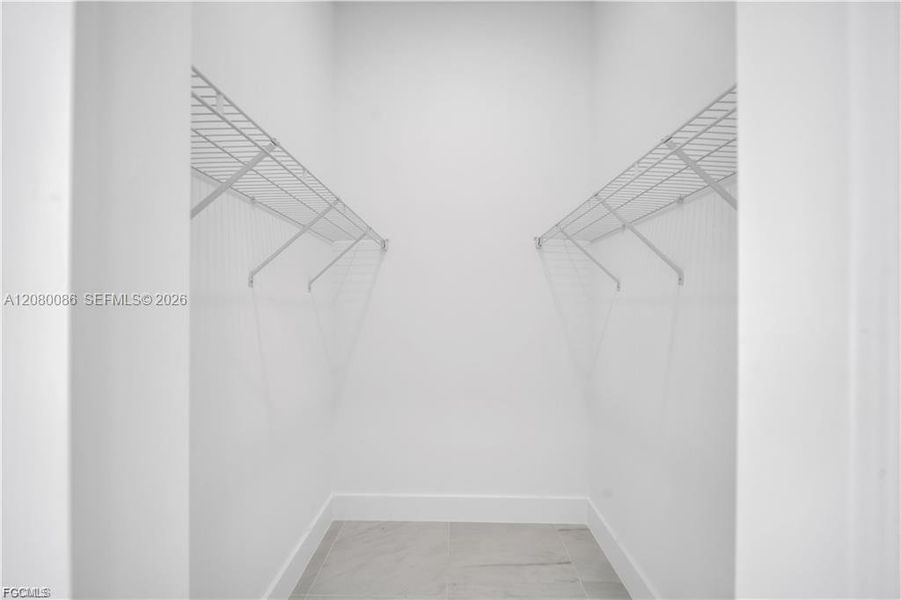 Spacious, unfurnished interior of a new home in , Lehigh Acres (Image 30).