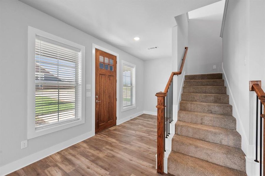 Furnished interior view inside a new home in Heritage Towne, Grand Prairie (Image 9).
