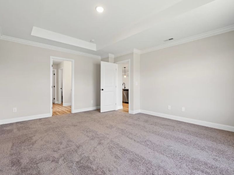 Spacious, unfurnished interior of a new home in Meadow Ridge Estates, Josephine (Image 20).