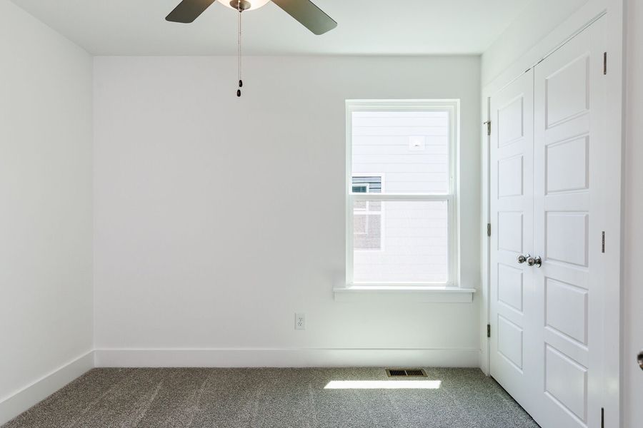 Spacious, unfurnished interior of a new home in Vaughan Farms, Angier (Image 18).