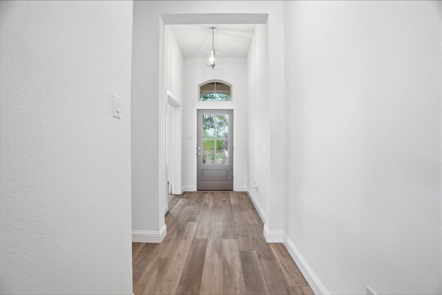 Front Entry Hallway Front Entry Hallway