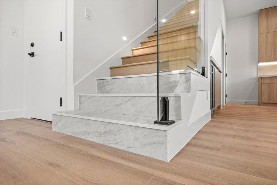 The staircase is customizable too! The staircase is customizable too!