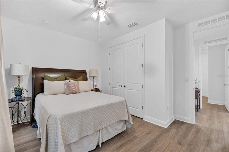Furnished interior view inside a new home in , Alachua (Image 16).