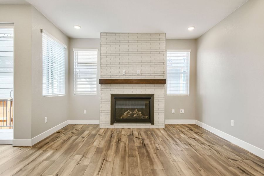 Spacious, unfurnished interior of a new home in Uplands, Westminster (Image 9).