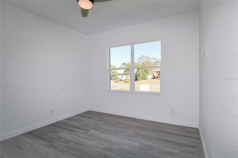 Spacious, unfurnished interior of a new home in , Sebring (Image 36).