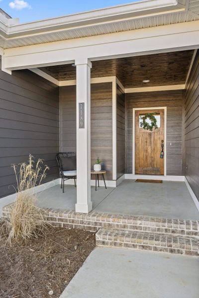 Representative exterior details of a home built from the Ivy Springs by Riverstone Construction, LLC in Faith View, Ooltewah (Image 3). Representative exterior details of a home built from the Ivy Springs by Riverstone Construction, LLC in Faith View, Ooltewah (Image 3).