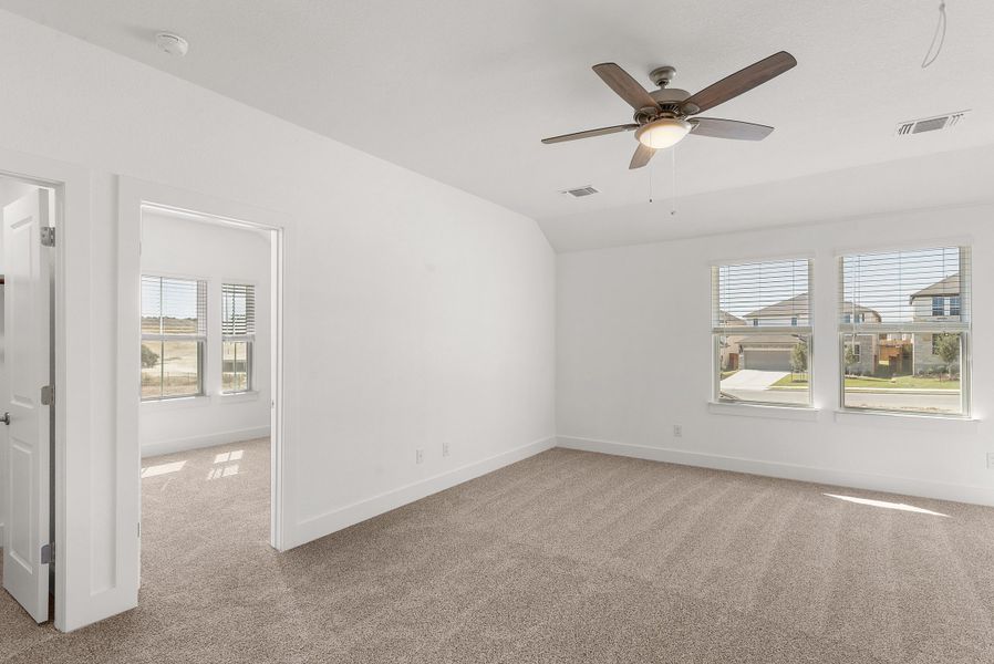 Spacious, unfurnished interior of a new home in The Grove at Blackhawk, Pflugerville (Image 16). Spacious, unfurnished interior of a new home in The Grove at Blackhawk, Pflugerville (Image 16).