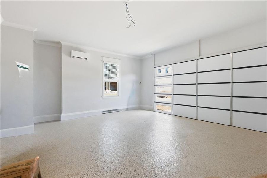 Spacious, unfurnished interior of a new home in , Braselton (Image 41). Spacious, unfurnished interior of a new home in , Braselton (Image 41).
