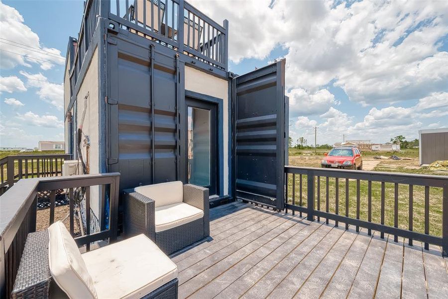 Downstairs patio/deck