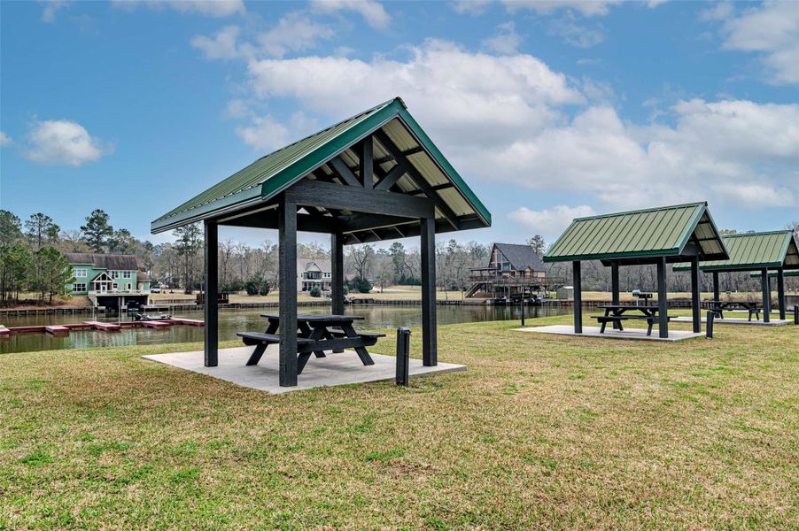Community amenities in , Huntsville (Image 48).