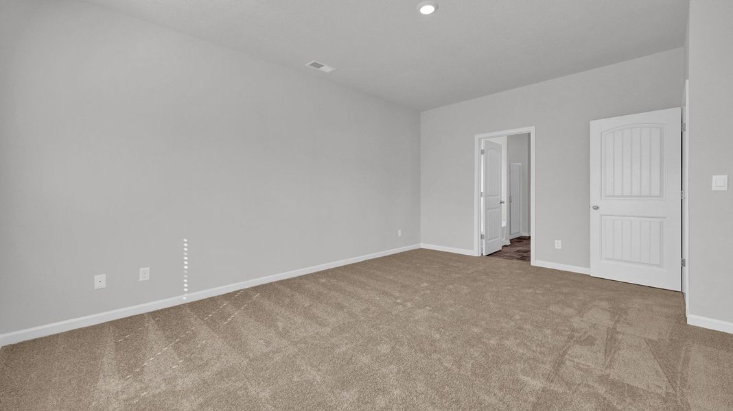 Spacious, unfurnished interior of a new home in Shiloh Springs, Jackson (Image 31).
