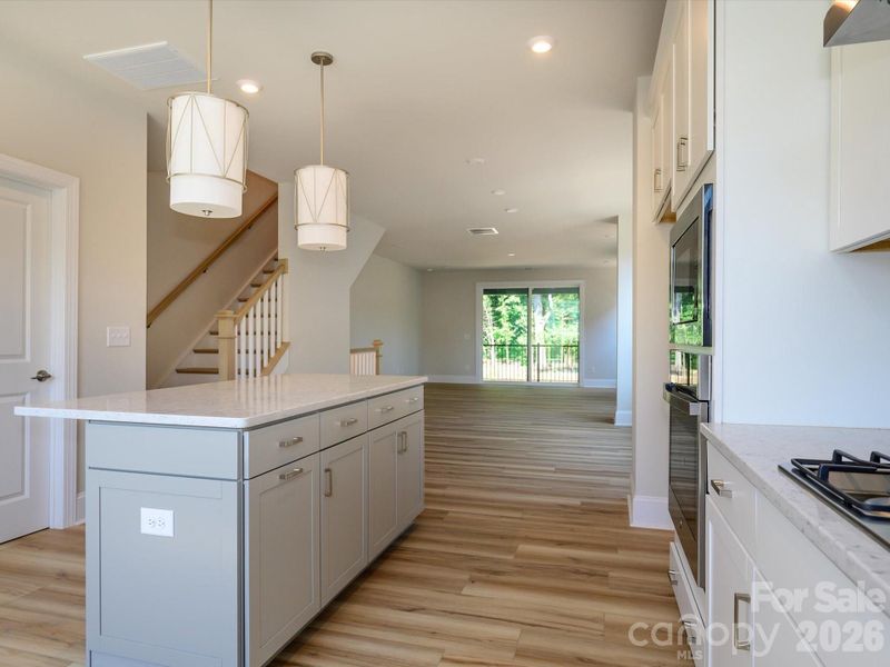 Gourmet kitchen and open concpet living