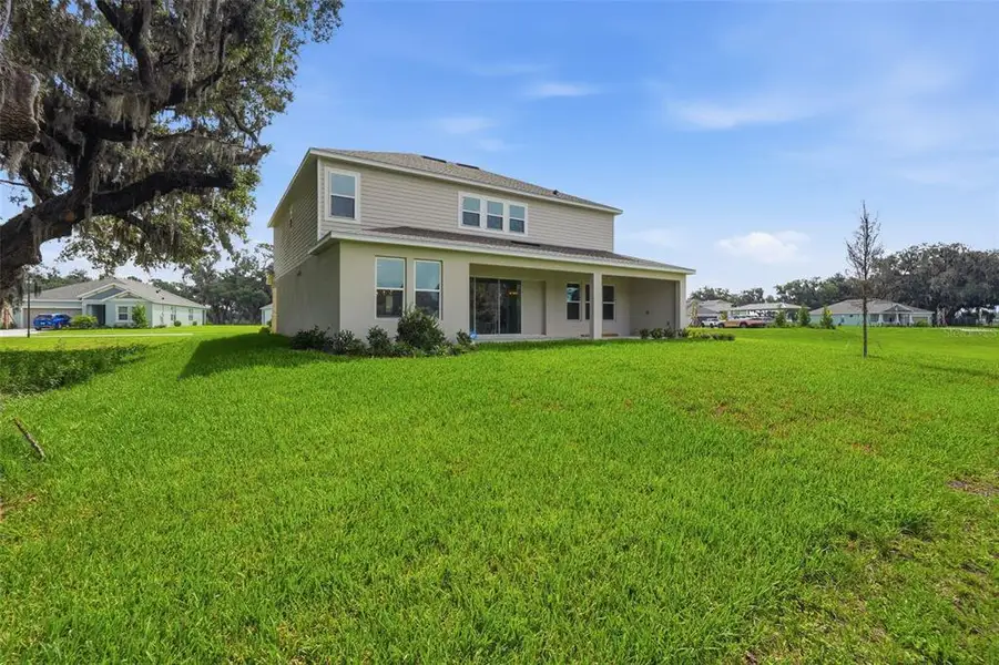 Exterior details and patio area of a home in , Plant City (Image 27).