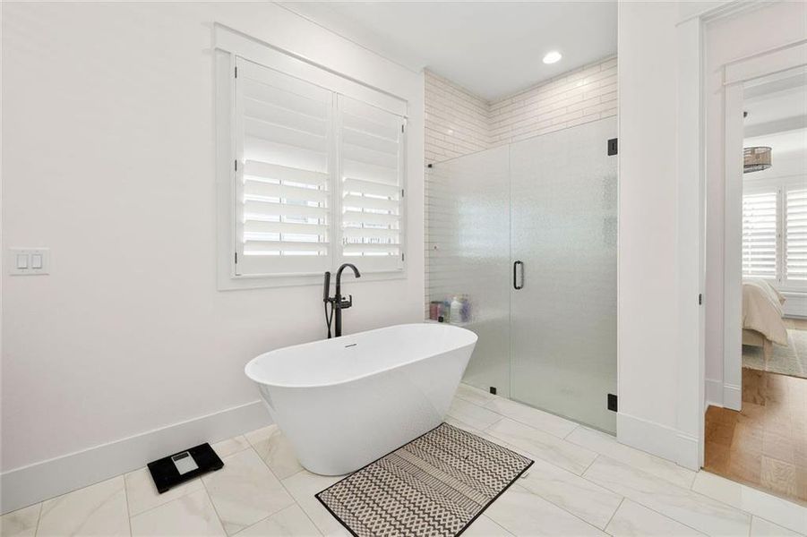 Furnished interior view inside a new home in , Dawsonville (Image 12).