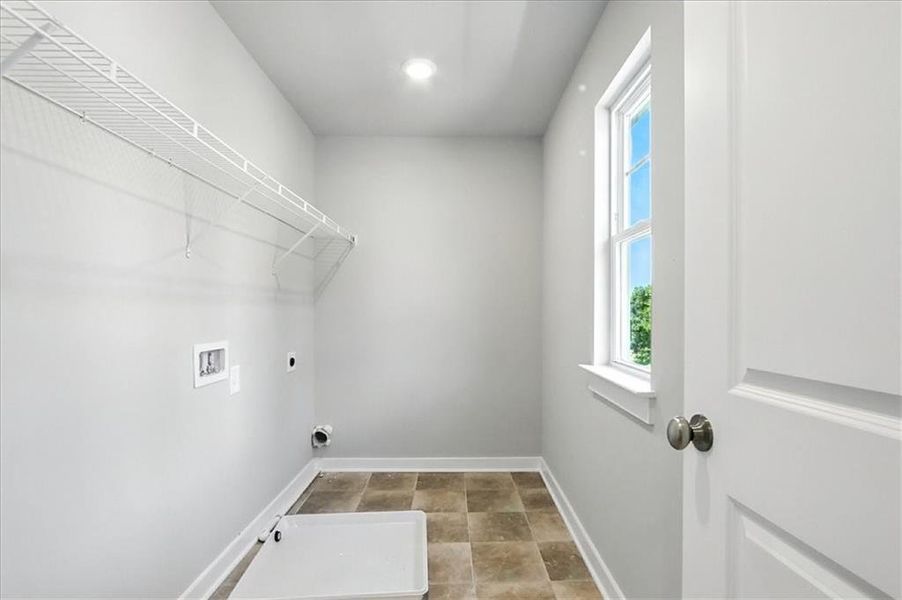 Spacious, unfurnished interior of a new home in Traditions of Braselton, Jefferson (Image 38).