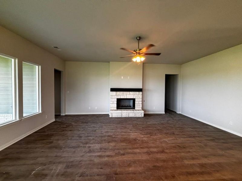 Spacious, unfurnished interior of a new home in Hillview Addition, Decatur (Image 9).
