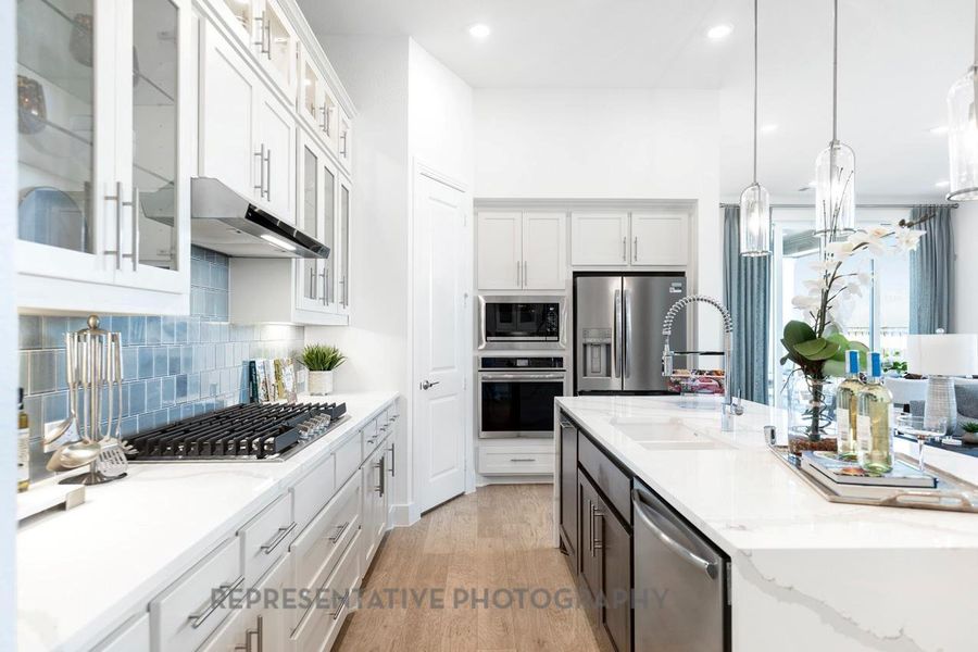 Furnished interior view inside a new home in Riceland: 50ft. lots, Mont Belvieu (Image 23).