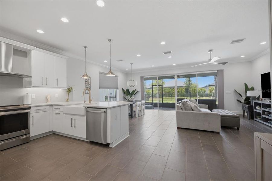 Furnished interior view inside a new home in , Wesley Chapel (Image 12).
