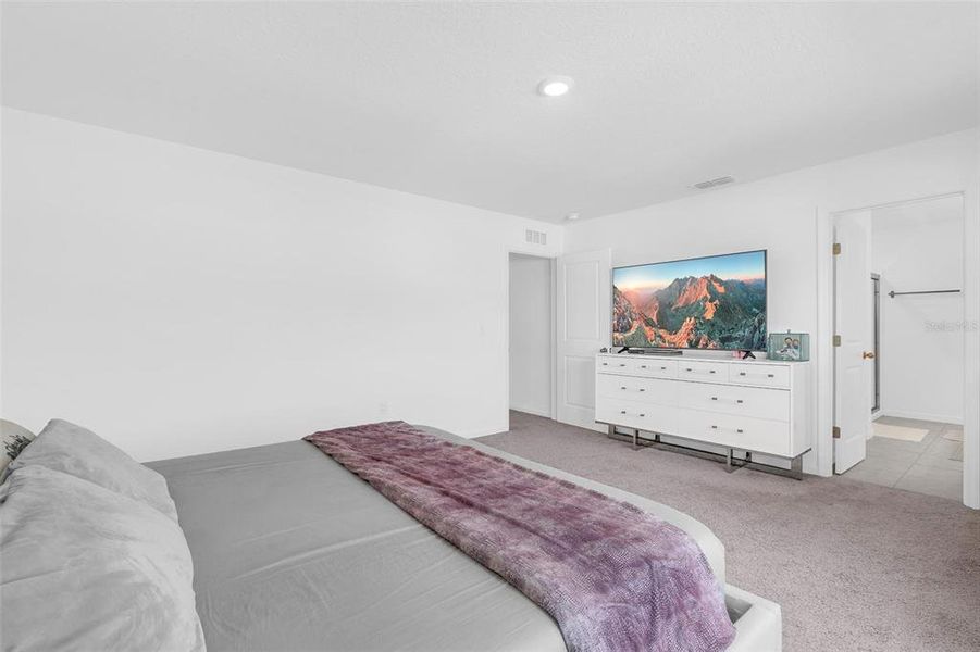 Furnished interior view inside a new home in , Minneola (Image 14).