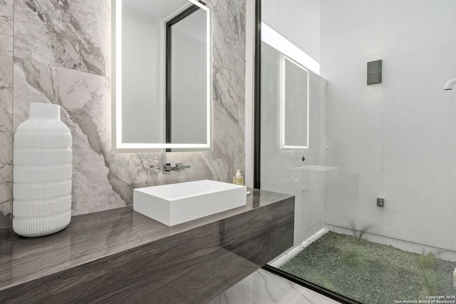 Furnished interior view inside a new home in , San Antonio (Image 28). Furnished interior view inside a new home in , San Antonio (Image 28).