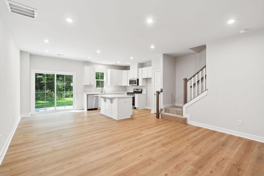 Image 25 of a home in Crescent Cove.