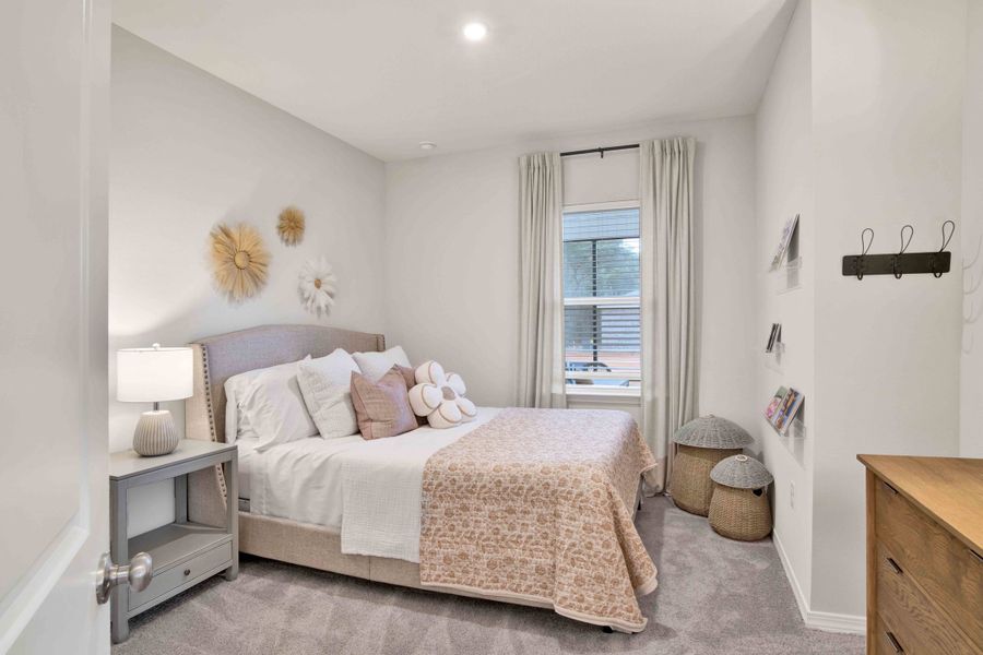 Furnished interior view inside a new home in Bellview Pointe, Pensacola (Image 17).
