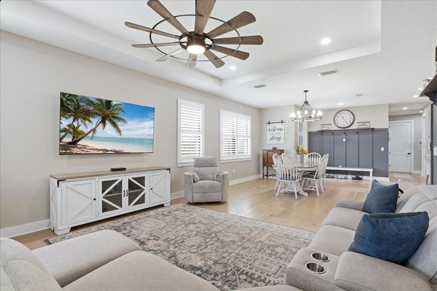 Furnished interior view inside a new home in , Venice (Image 38).