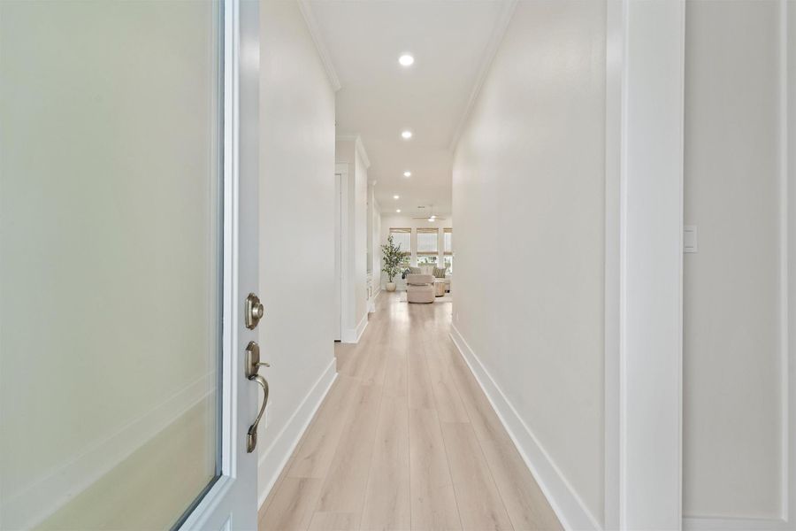 Step into this coastal gem with calming, neutral colors. Step into this coastal gem with calming, neutral colors.