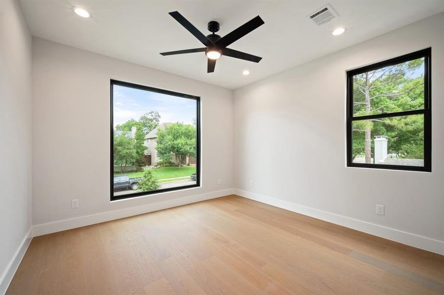 Spacious, unfurnished interior of a new home in , Dallas (Image 27). Spacious, unfurnished interior of a new home in , Dallas (Image 27).