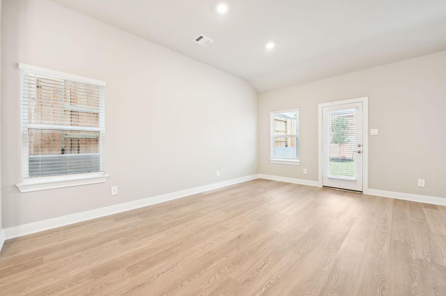 Photo is not of the actual home but is an inspirational photo of builder’s model home and may depict options, furnishings, and/or decorator features that are not included. Photo is not of the actual home but is an inspirational photo of builder’s model home and may depict options, furnishings, and/or decorator features that are not included.