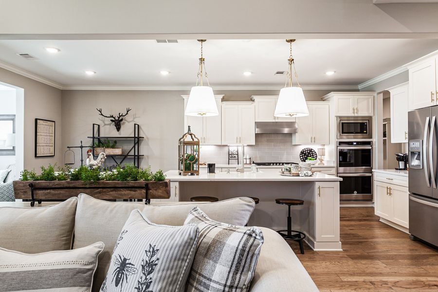 Representative furnished interior of a home built from the Bentley by Grant & Co in Manor at Hall Creek, Arlington (Image 36).