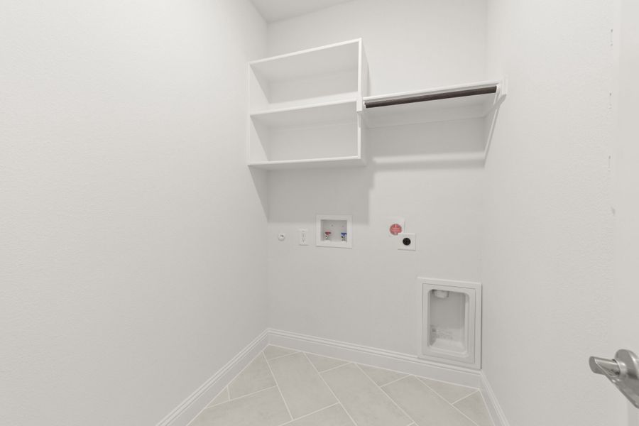 Spacious, unfurnished interior of a new home in River Ranch, Van Alstyne (Image 34). Spacious, unfurnished interior of a new home in River Ranch, Van Alstyne (Image 34).