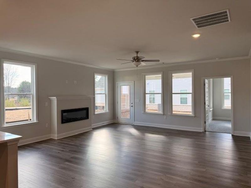 Spacious, unfurnished interior of a new home in Cooper's Walk, Loganville (Image 24). Spacious, unfurnished interior of a new home in Cooper's Walk, Loganville (Image 24).
