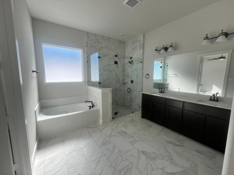 Furnished interior view inside a new home in Eagle Ridge Estates, Weatherford (Image 4).