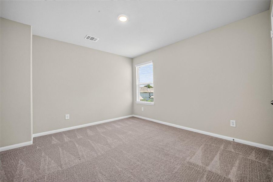 Spacious, unfurnished interior of a new home in River's Edge, Conroe (Image 41). Spacious, unfurnished interior of a new home in River's Edge, Conroe (Image 41).