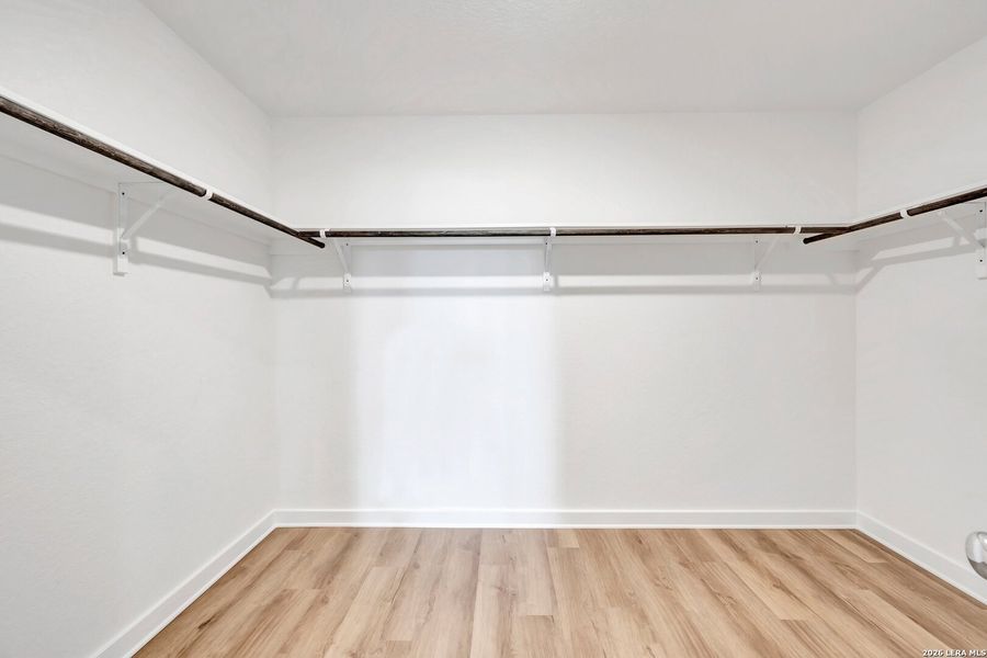 Spacious, unfurnished interior of a new home in Legacy Hills, San Antonio (Image 17).
