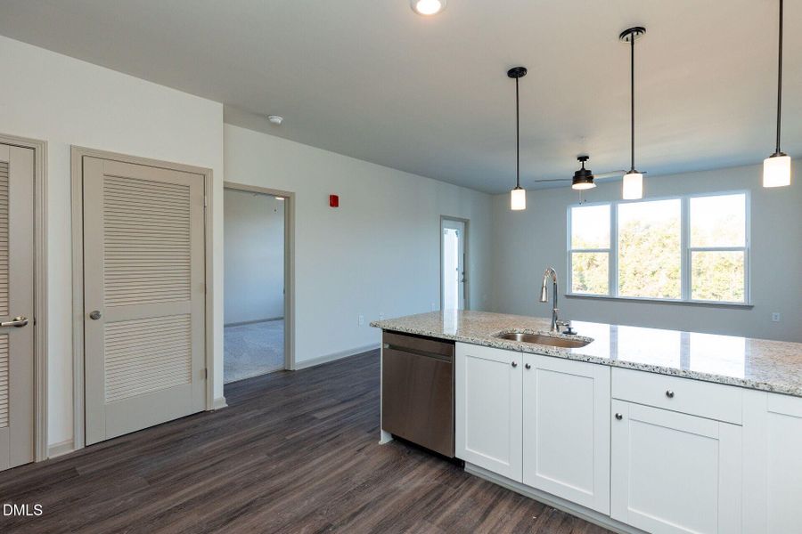 010-1920x1080-open-kitchen